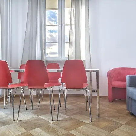 Hotel Capital Old Town -